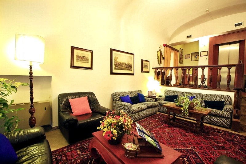 Rex Hotel
