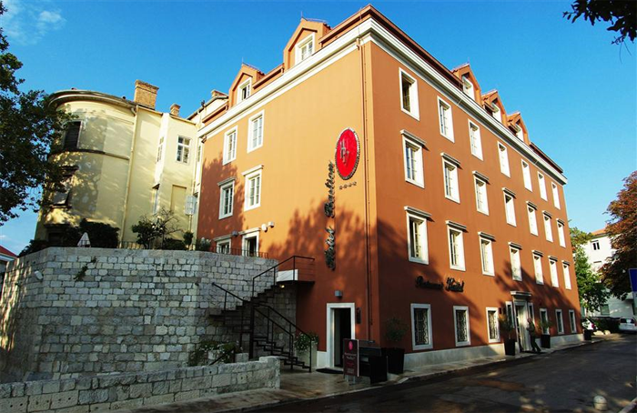 Bastion Hotel