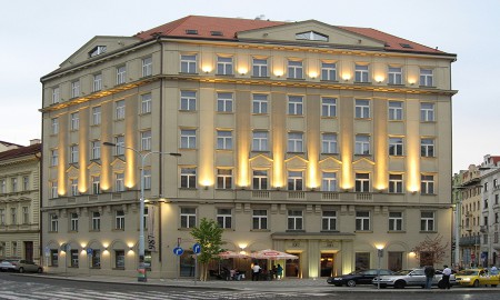 987 Prague