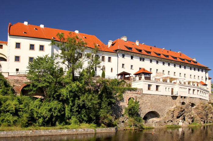 Ruze Hotel