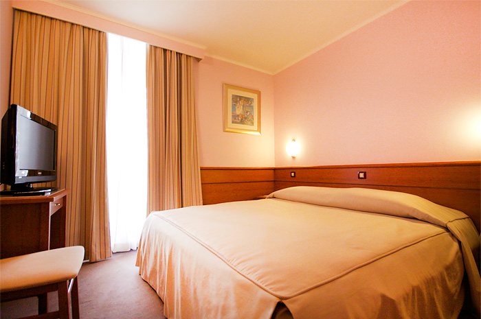 Kolovare Hotel