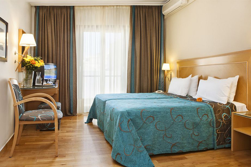 Plaka Hotel
