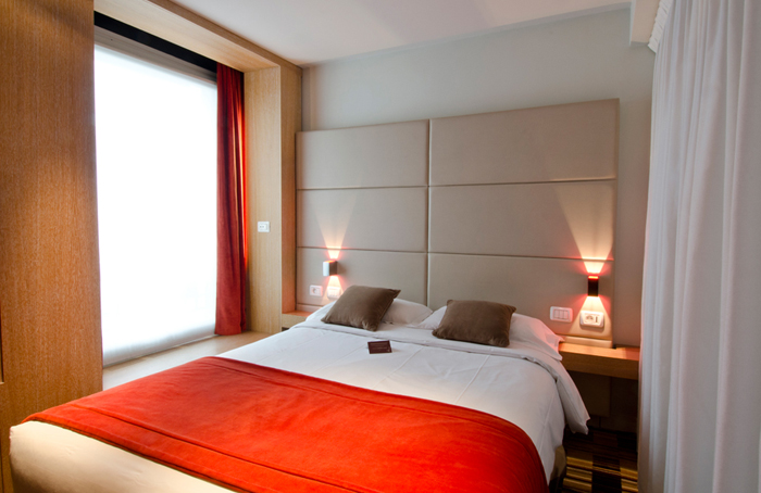 Golden tulip opera de noailles