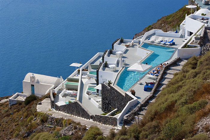 Grace Santorini