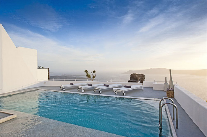 Grace Santorini