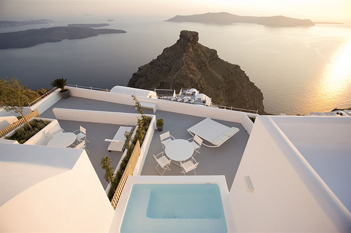 Grace Santorini