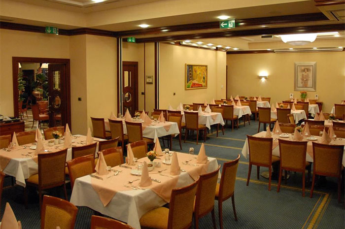 Best Western Premier Astoria