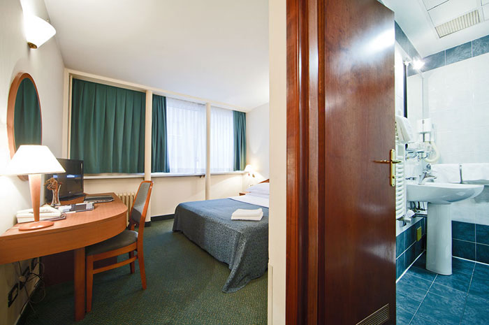Central Hotel