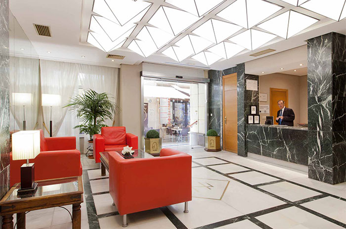 Navas Hotel