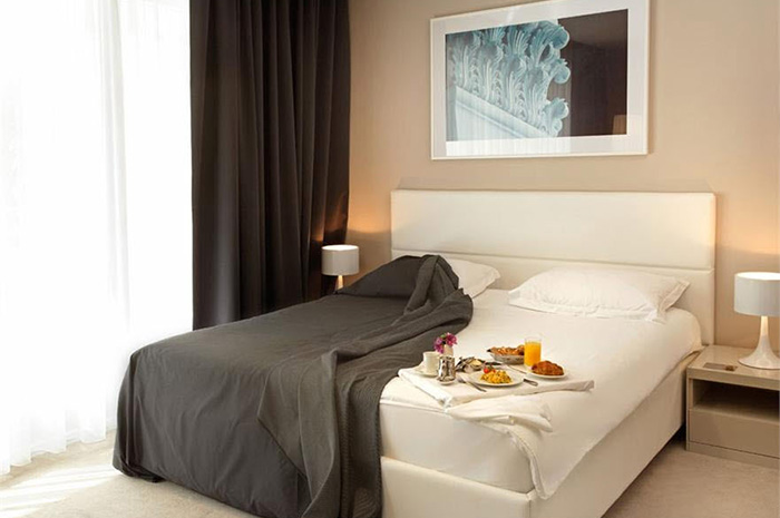 Atrium Hotel
