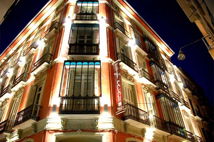Petit Palace Plaza