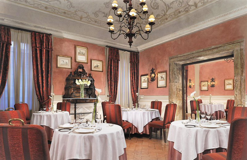 Grand Contienental Hotel