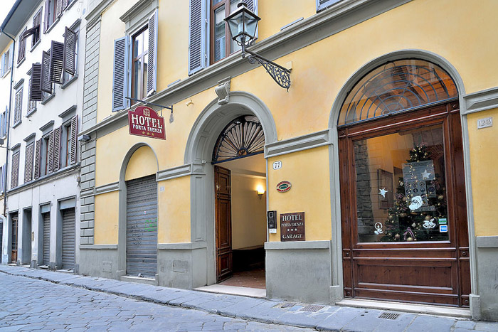 Porta Faenza