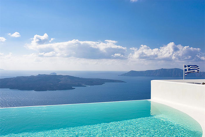 Cosmopolitan Suites
