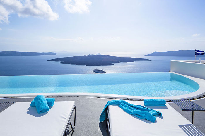Cosmopolitan Suites