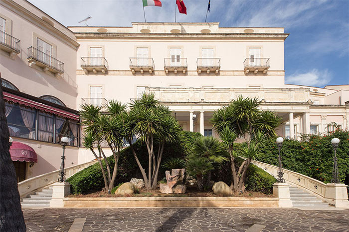 Grand Villa Politi