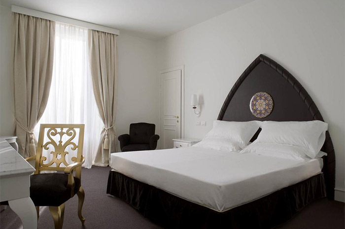 Una Hotel Palace