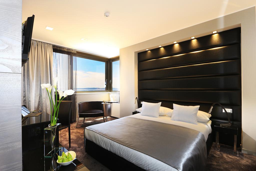 The View Luxury Rooms