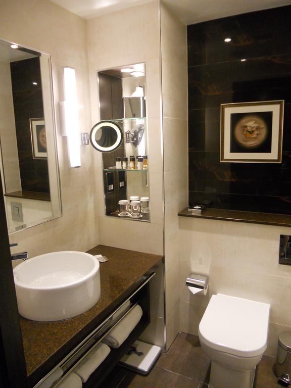 Doubletree by Hilton Hotel London - Victoria