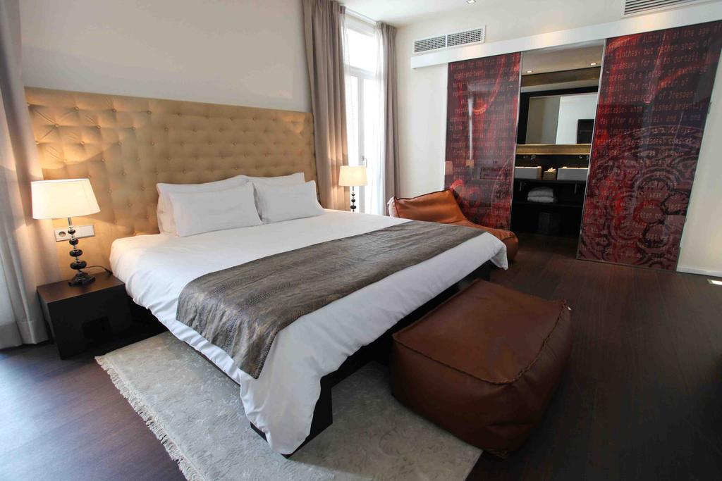 Puro Hotel