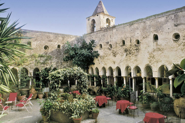 Luna Convento
