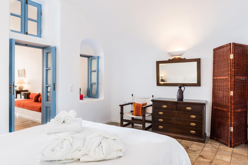 Pantelia Suites