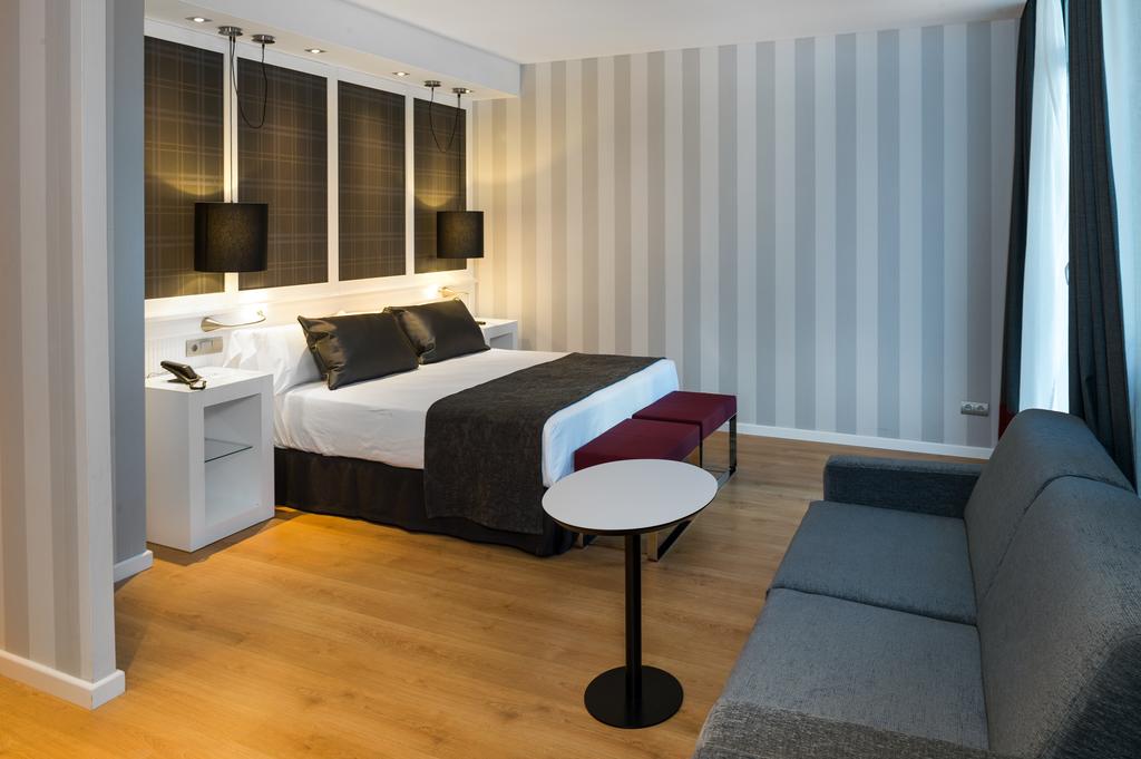 Catalonia Reina Victoria Wellness and Spa