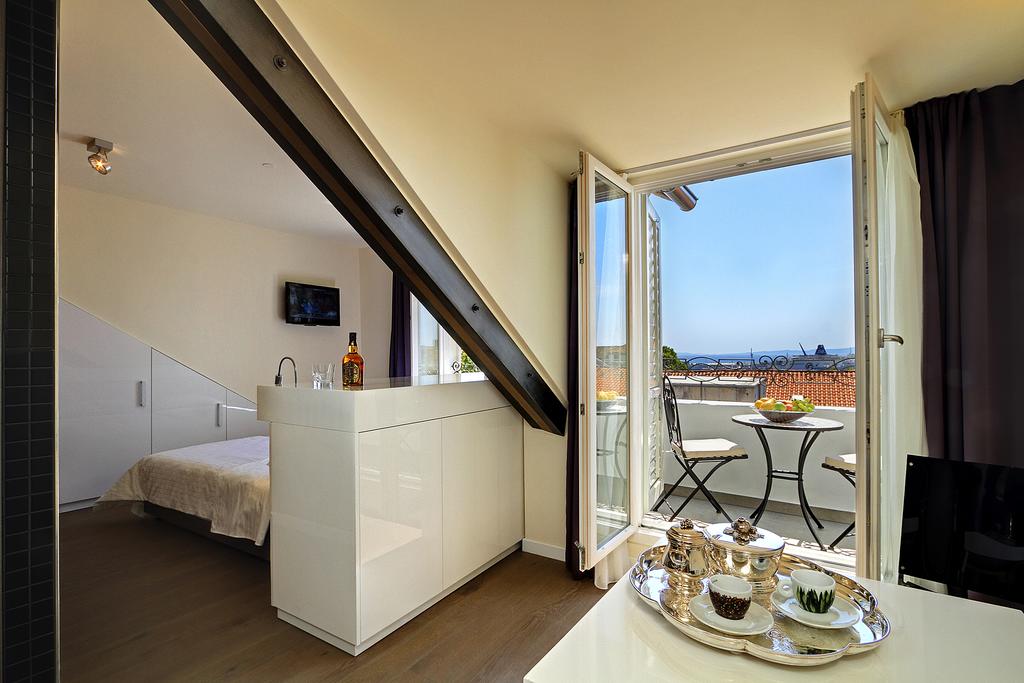 La Porta Luxury Rooms