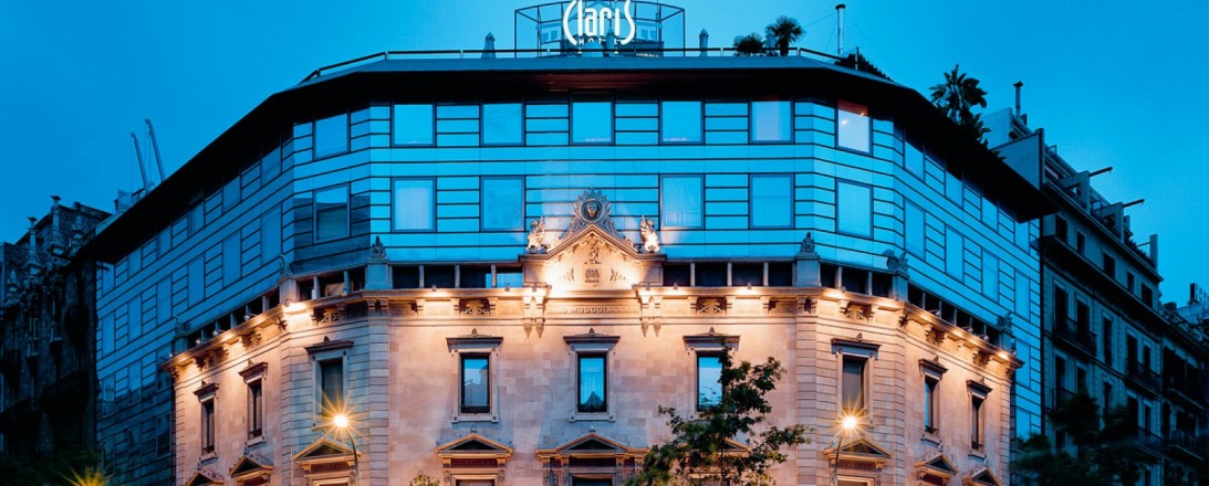 Claris Hotel
