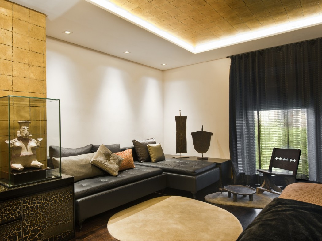 Claris Hotel