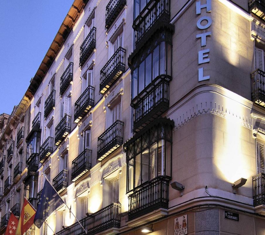 Lusso Hotel Infantas