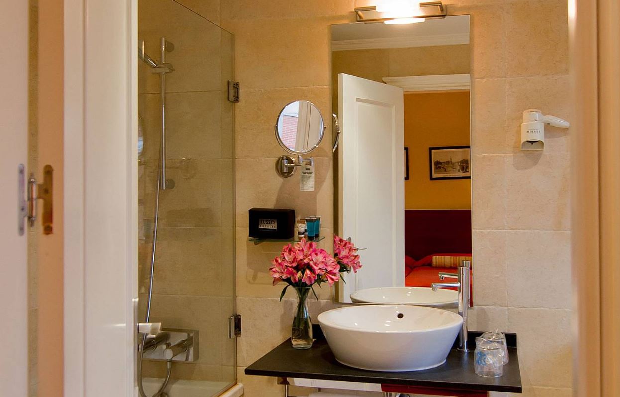 Lusso Hotel Infantas