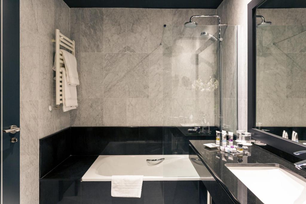 Mercure Bilbao Jardines De Albia