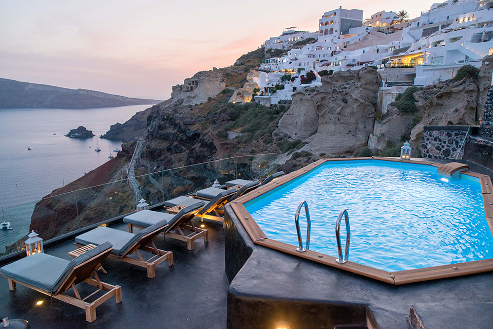 Nostos Luxury Apartment