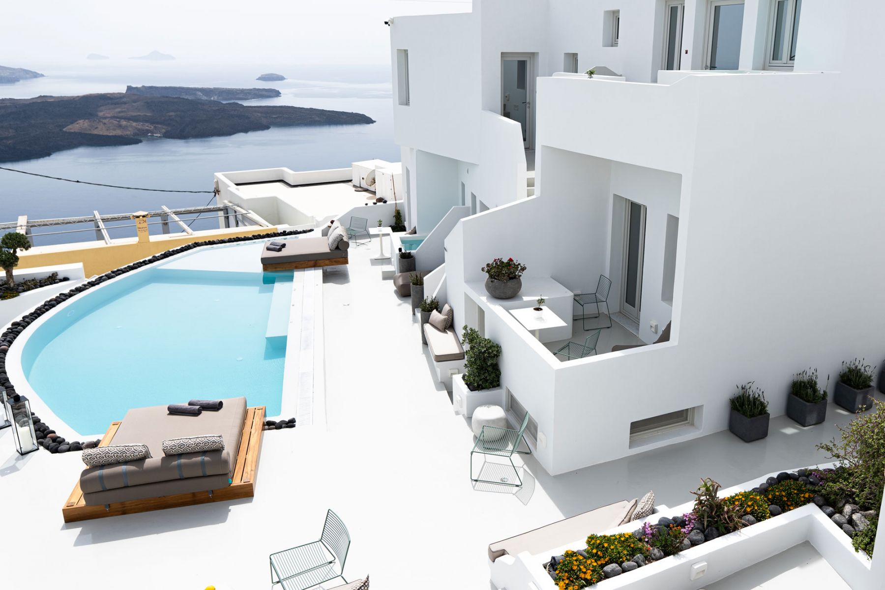 AKRA Suites