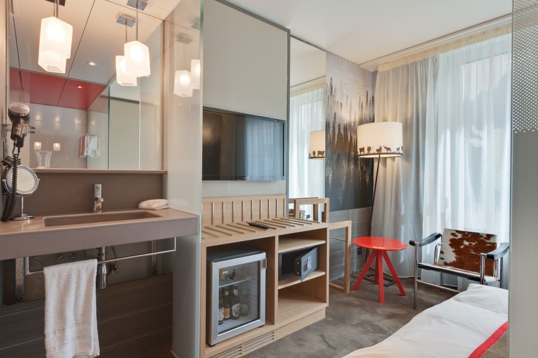 Hotel Agora Swiss Night by Fassbind