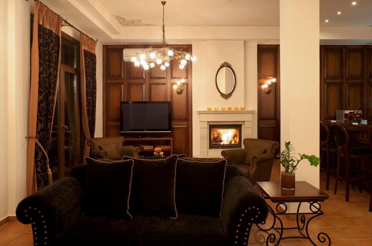 Dellas Boutique Hotel