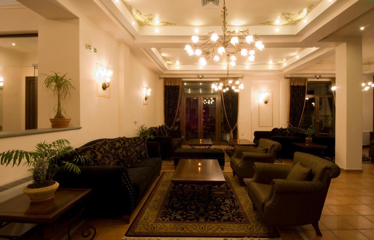 Dellas Boutique Hotel